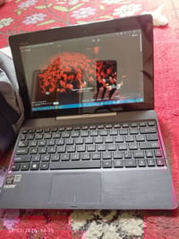 لابتوب • ١٠انش • نضيف