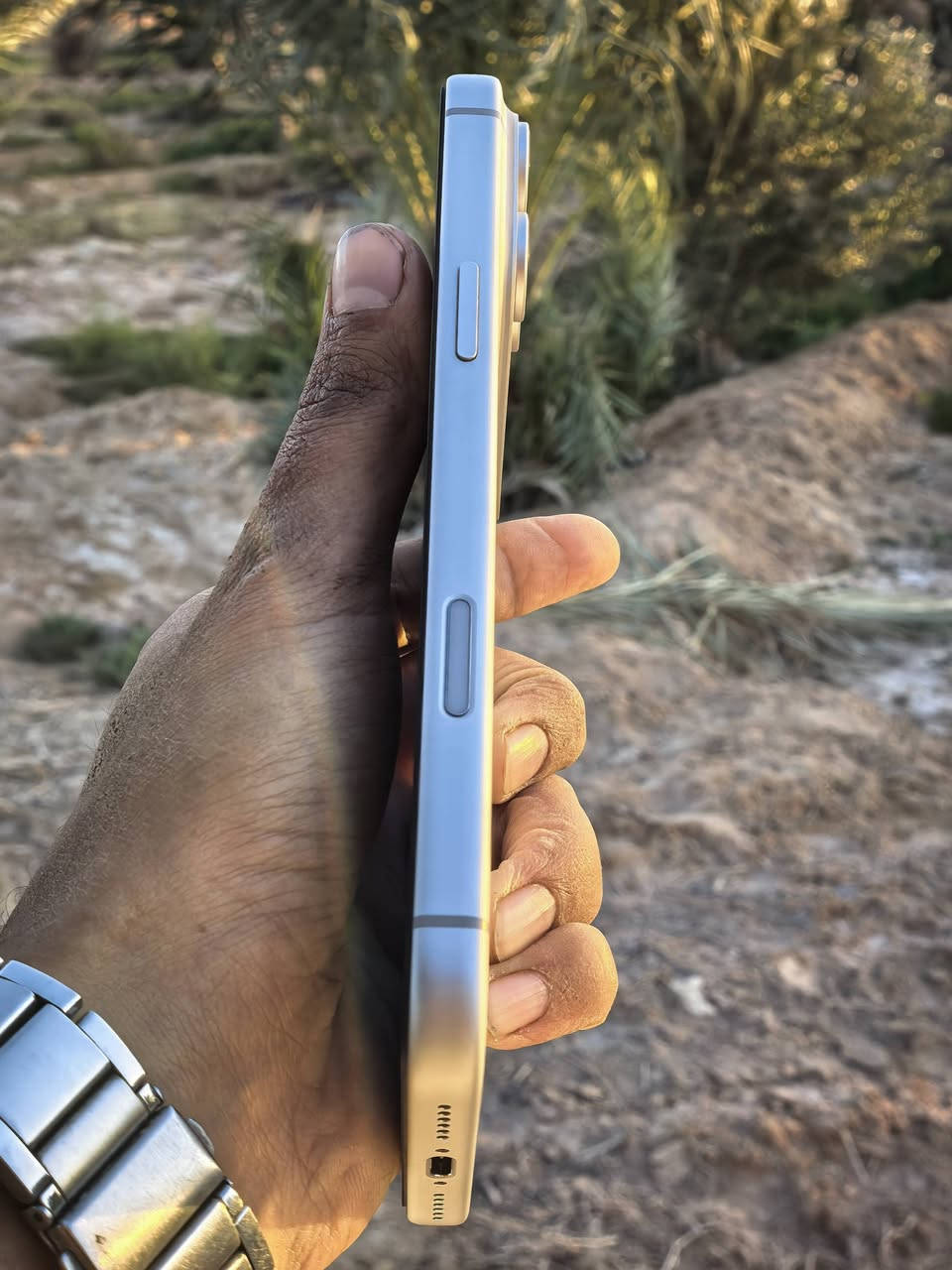 السلام عليكم ايفون 17 برو ماكس
1.ذاكرة 256

2.بطارية 100

3. عدددورات الشحن 69

4.نضافه ٩٩٪

5.الجهاز اخو الجديد كامل ملحقاتة

للبيع مكاني النجف الاشرف


**إذا كنت صاحب هذا الإعلان وتريد حذفه لأي سبب، رجاءا أرسل رسالة إلى الدعم الفني**