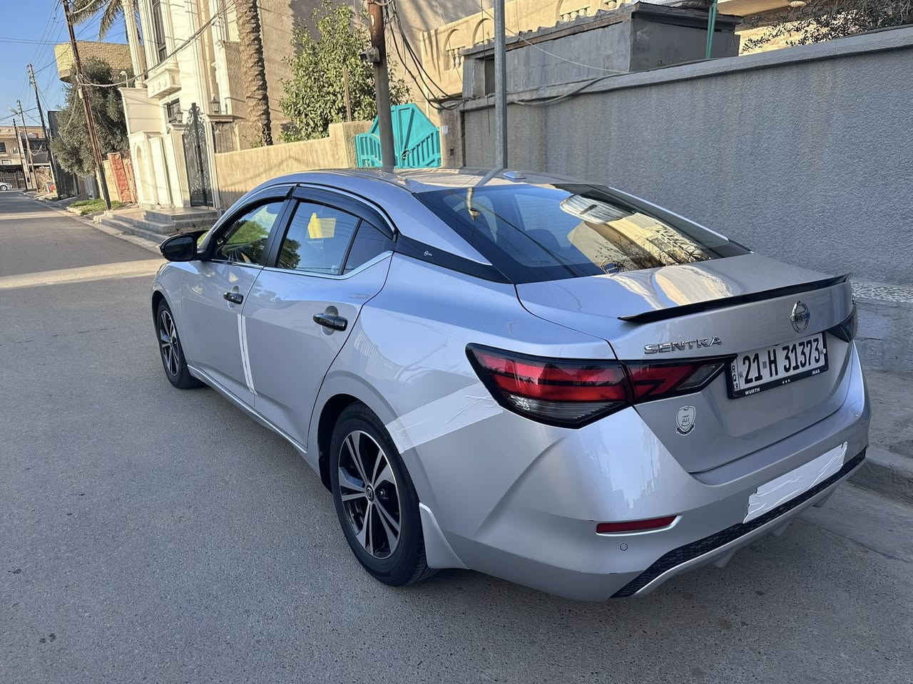 نيسان سنترا 2020 sv 

فول مواصفات ماعدا الفتحه 

رادار امام 

رادار خلفي 

نقطه عمياء 

اوتو ستوب امامي 

اوتو ستوب خلفي 

حساسات هلفيه 

تشغيل عن بعد 

قياده ذاتيه تنبيه خروج عن المسار + تنبيه  اهتزاز المقود

بصمه تشغيل بصمه ابواب +صندوق بصمه 

حادثه واضح بالصور مال امريكا بدون ايرباك

السياره باسمي تريد تحويل ثاني يوم احىولك تريد وكاله اسويلك وكاله

رقم سليمانيه 

مكان بغداد 
السعر 130 بيه مجال 
***********
