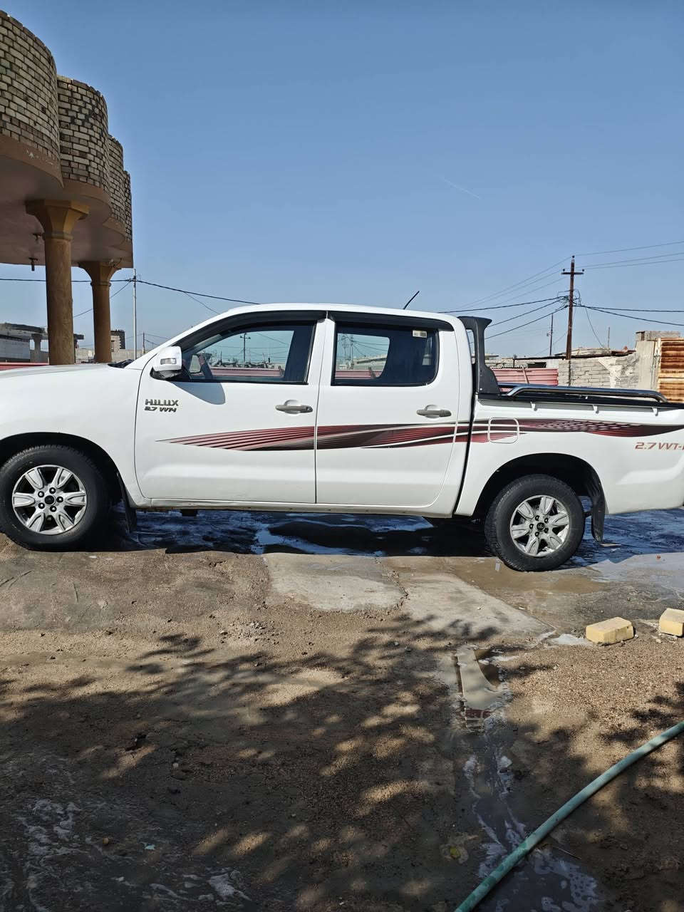 السلام عليكم رجاءا اقراءه التفاصيل كامله... هايلوكس فلاونزه گير عادي 2012 جاهزه من كلشي مكفوله من التبديل والصبغ عدا الماأاشر بالصوره والصبغ فقط في المصطره وبارد بالقماره قليل اثر سقيفه وحتى فتح مابيها سياره جديده رقم بصره سنويه لل2027 مكينه لاتبخير ولاتنقيص تخم تاير جديد حداده جديده كهربائيات عامه شغاله دواخل كارتون حتى بارد مابيها شي قليل كلش السعر 145 وبيهه مجال المكان البصره قضاء المدينه ،،، سياره مال جناي ‏‪‏***********
