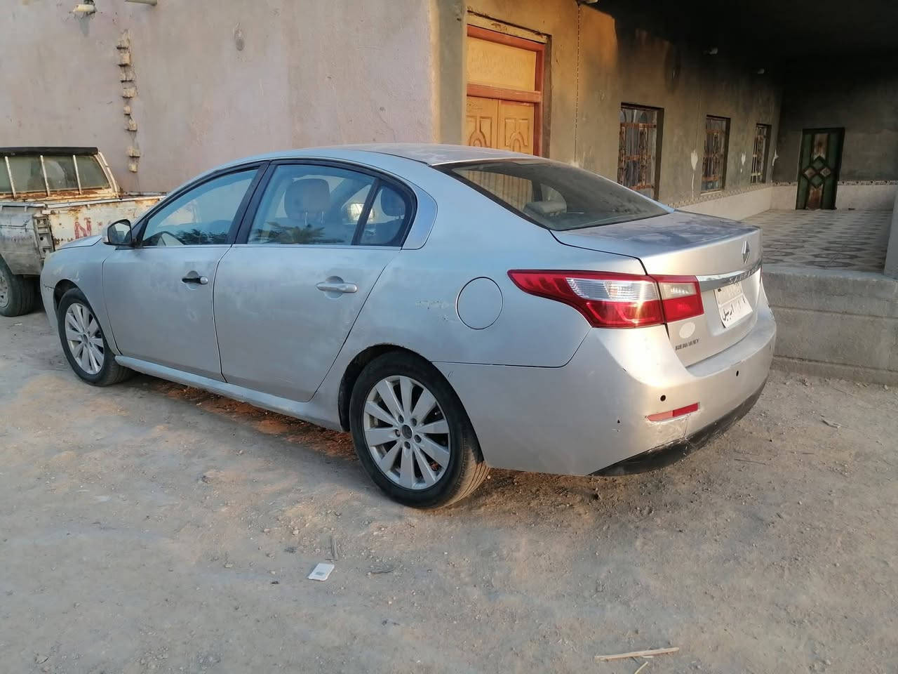 رينو سافران 2012سياره بصم بلادي مو تحوير رقم أربيل صوليه بس راعيها مقلق تلفونه السياره كير جديد محرك بس بيه مشكله بل الفيش مل كير تمشي مرات تفصل الدوده مل بازين اطفيه ورجع اشغل طبيعي مروس شعندك نزل حسب القناعه *********** رقم مفتوح وتساب مفتاح اني خادم مكان السياره ديوانيه
