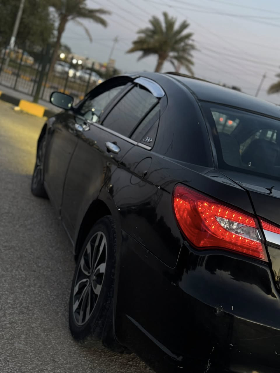 سلام عليكم
كرايزلر c200  موديل 2012
رقم الماني سنويه جديده 2028
السياره بيه صبغات بسيطه حادثه مال امريكا بيبان وصفاحه حلوه وجاهزه فول مواصفات
كير ومحرك مكفول تبيرد ثلج
حداديه جديده وكل نقص ماكو
مكان نجف الكوفه 
*********** واتساب فقط 
*********** اتصال فقط
السعره 55 مجال بسيط
