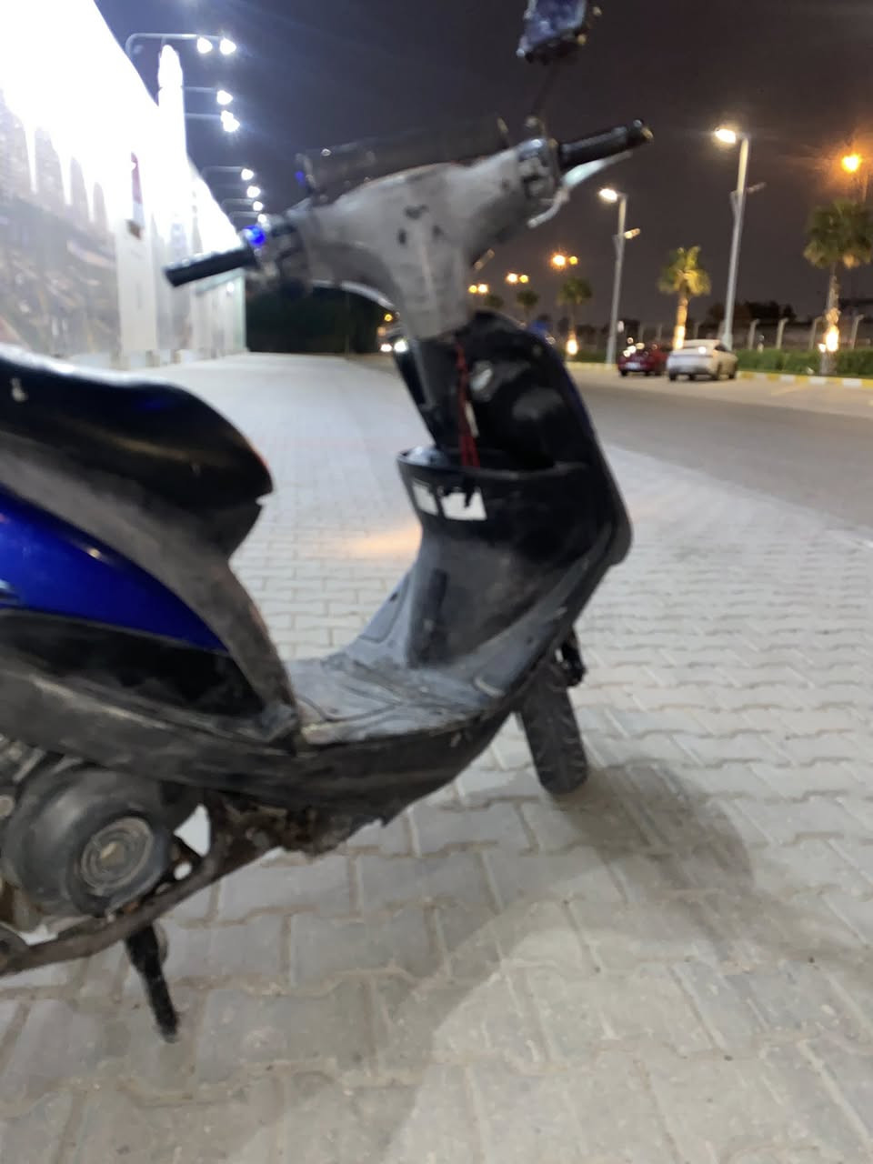 السلام عليكم دراجه ماكس عدله120 الدراجه نكره هندر بكل وقت بدون بانزين  الدراجه محركها خير من الله كفرات بلادين نقصها بس السلف الدراجه كهربائيات شغاله السعر 575 وبيها مجال المكان الغزاليه شارع المركز الرقم ***********
