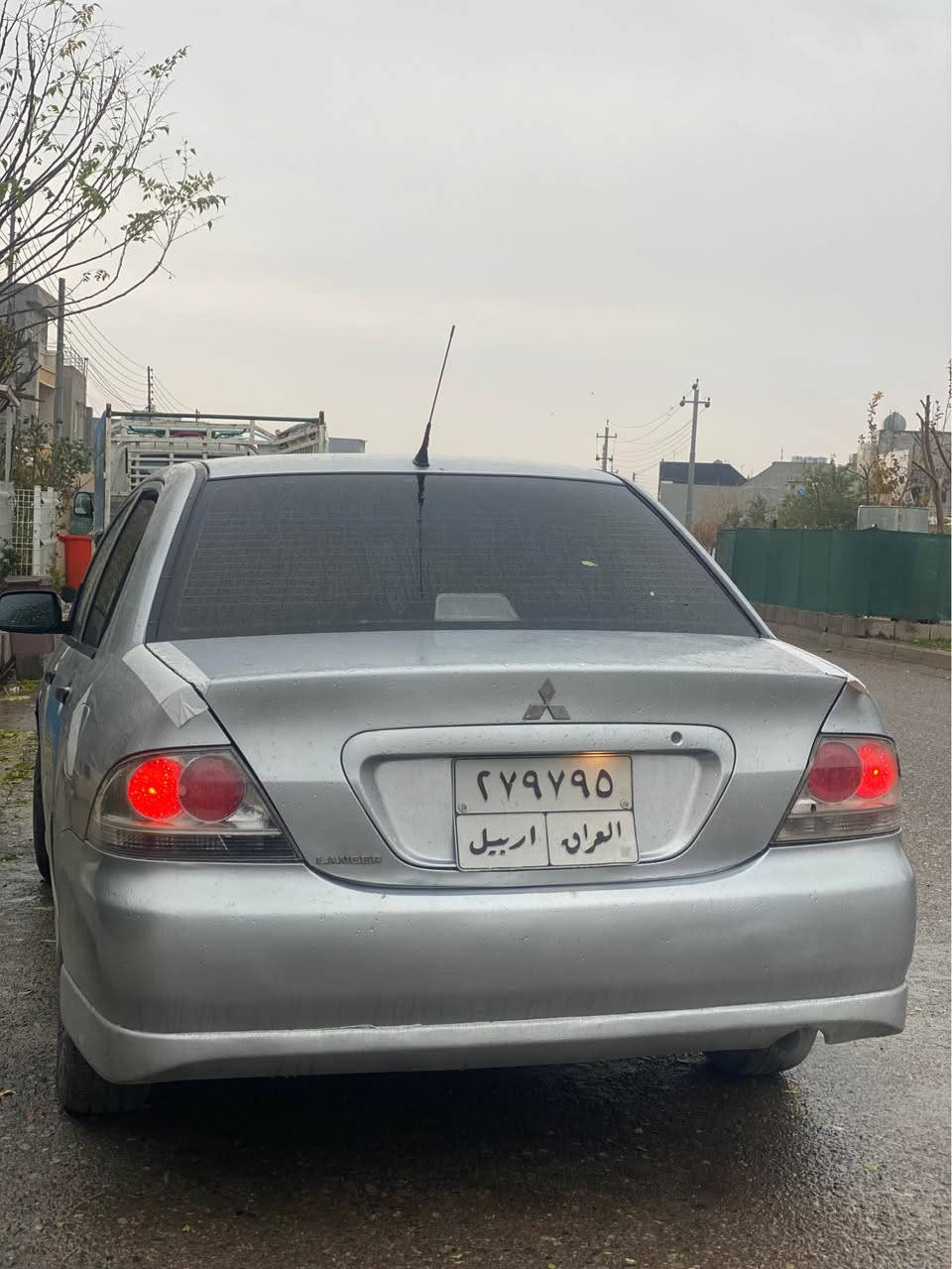 لانسەر ٢٠١٠ تۆماتیک مەکینە گجکە عیزام سبوخ بئ لیدران بئ دەحم بس جەمپەکی پیشی هەیە باقی بەشەرت سەقفو شانی سبوخی نیە گیرو مەکینە بەشەرت. مشتەری تەلەفۆن بکە***********هەولیر أربيل, العراق
