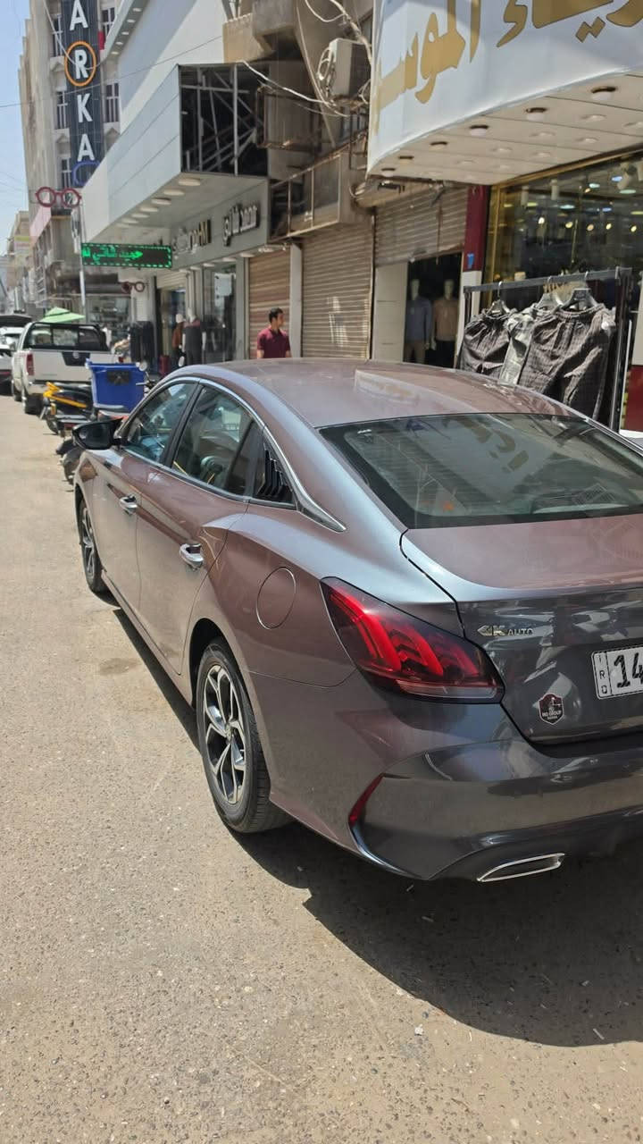 MG gt
كلشي كفاله ماعدا الجاملغ الخلفي ضربه خفيفه 
110 بصرة  *********** واتساب
