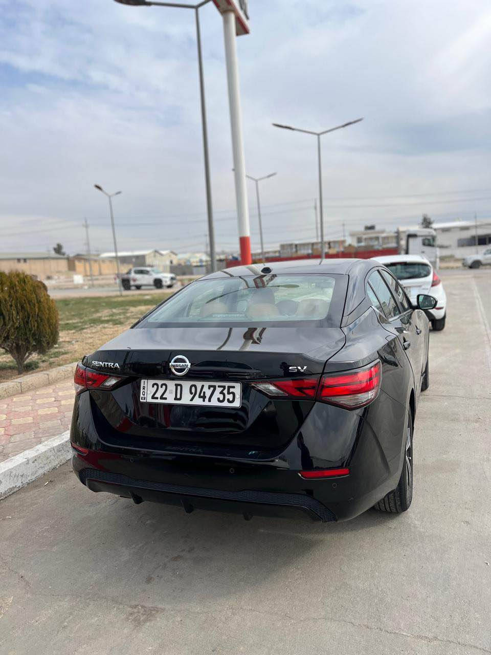 نیسان سێنترا ٢٠٢٢
مواسەفات SV
مەکینە ٢٠
بەسمە
شاشە گەورە
کامیرا
ڕادار پێش و دواوە
کوشین جلد و هیتەر
بەس بۆنید بۆیاخ بێ ژۆرێ بەشەرتی فەحس
ئێرباگی سوکان سیستەم
گێڕ و مەکینە بەشەرت
نرخی ١٥٢$ و مەجال
ژمارە مۆبایل   *********** أربيل, العراق
