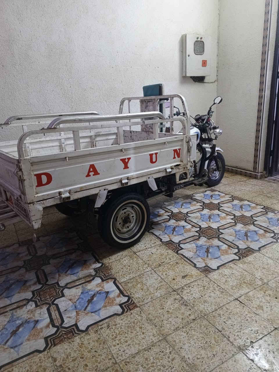 السلام عليكم.ستوته موديل 2020 ڱڵـه. ابلاد ومكينه 2023 مامفتوح برغي كهربائيات م̷ـــِْن الطول للطول ڱڵـه شغال. اوراق كامله السعر .1800.  وبيها مجال بسيط. العنوان ناصريه مركز الاتصال *********** واتساب مفتوح
