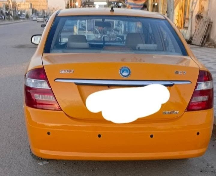 للبيع جيلي موبل 2012 رقم انكليزي بصرة بسمي مصفرة هيئه وبحث وغرامات محرك بيكاتشو بيه تبخير  يرادله تجفيت المحرك   سيارة جاهزه فقط بس المحرك يرادله تجفيت فقط   سعر ب35وبيه مجال    للاستفسار على ***********
