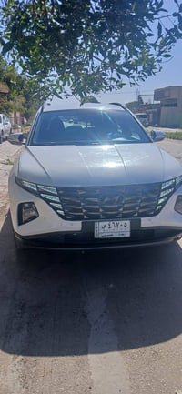 للبيع توسان٢٠٢٣ خليجي مكفوله من كلشي صبغ بارد فتح بيه طختين موظحات بلف...