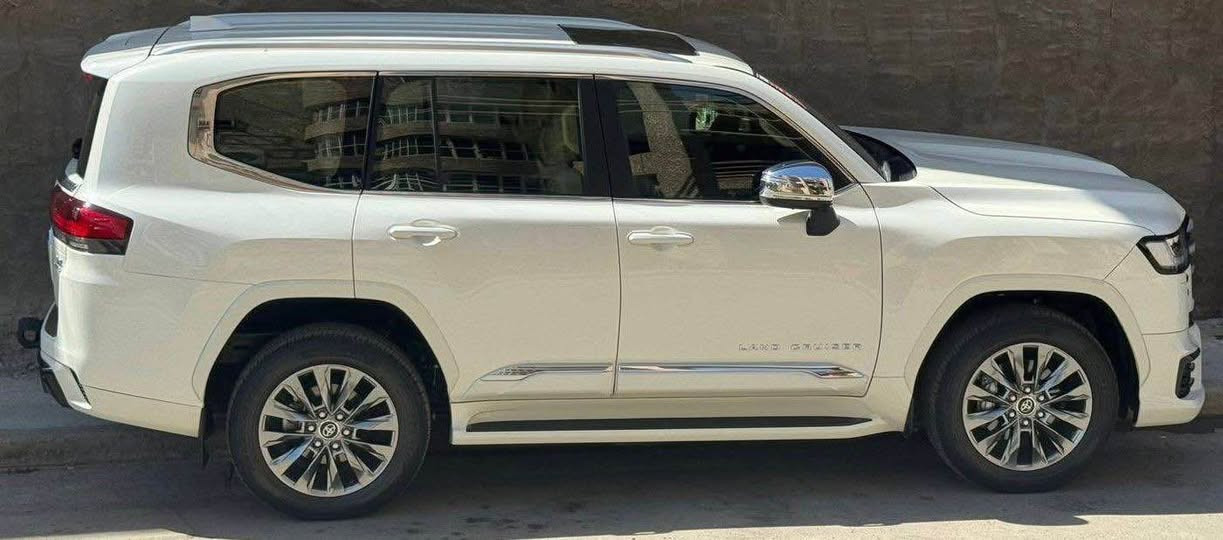 لاندكروز 2025 الفئة VX LIMITED S تون تيربو اخوان مو فقط VX

ضمان شركة ساز رقم اربيل مميز

+ملفة PPF ضمان 10 سنوات 
مكفولة كفالة عامة 

ماشية 25 الف سيارة جديده جداً وستخدام شخصي
 
صيانة تبديل دهن وفلاتر بالشركة مجاناً

مواصفات فوول :
1. ﻿﻿﻿تون تيربو
2. ﻿﻿﻿حساسات محيطية - رادار امامي خلفي جانبي 360
درجة
3-تحكمات 4جهات تحديد مسار قيادة ذاتيه حساس
ستيرن رجاج
1. ﻿﻿مقاعد كهرباء امامي وخلفي + تدفئه تبريد
2. ﻿﻿﻿كامرات محيطية 360 درجة
3. ﻿﻿﻿لايتات استشعار مع الجو�JBL سماعات -7
4. ﻿﻿انارة داخلية شاشات خلفية
5. ﻿﻿كامرا مراية خلفية + مانع ضباب جانبي
6. ﻿﻿﻿ابواب شفط
7. ﻿﻿﻿﻿تحكمات قيادة 3 وضعيات
8. وغيرها من المواصفات المعروفه 

مكان السياره بغداد 

السعر : 920 وبيها مجال بسيط للشراي 

للأستفسار : 
***********
*********** بغداد, العراق
