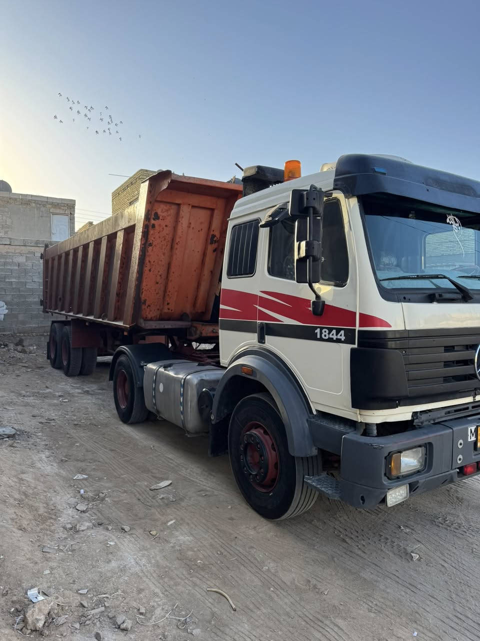 سلام عليكم البي كرواتي موديل 93 
جوبلس مكينه 44  كير 155
دوشمه جديدة رقم بغداد إنكليزي
عربانه بابطين كويتيه مكفوله
 تخم تاير راس والعربانه 
الاستفسار عل رقم (‭0782 799 9926‬)(‭0781 787 0040‬)
