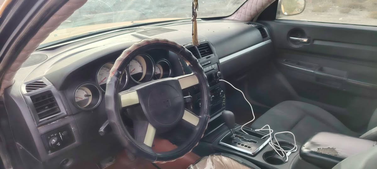 جارجر 2010للبيع سياره جاهزه مشروع وطني تحويل ثاني يوم مكاني ذ ي قار جبايش
سعره 85وبيه مجال او مراوس شراي يتصل ***********
