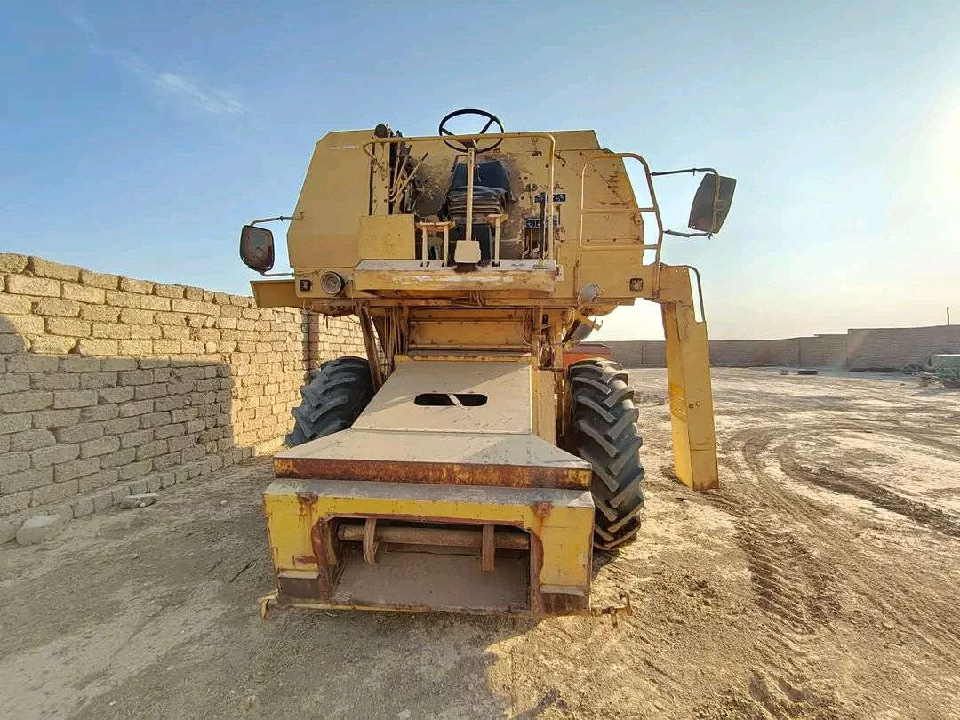 حاصدة نيوهولند موديل 1992
للبيع 
بشرط لا نفخ ولا صرف ولا بخار 
للاستفسار تواصل 
***********
