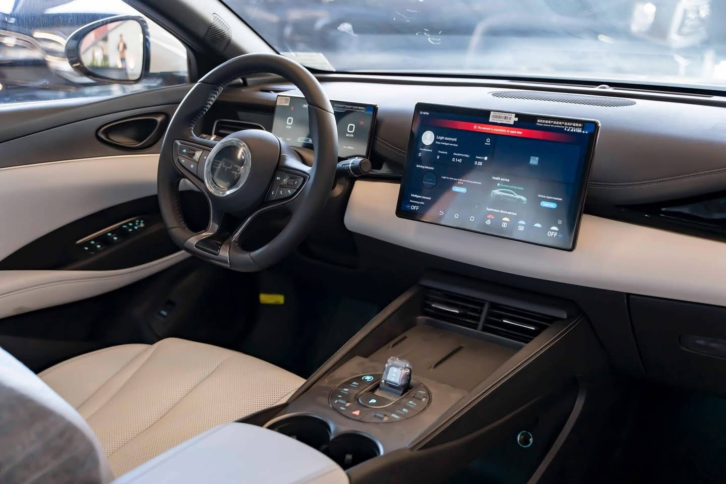 BYD SEL 06
BYD QIN PLUS 2025.    000km
پاتری. 120🔋
سپی ناوزەرد
چارجی شەحن
گاعی بیلدی 
🔴گونجاوترین نرخ 🔴
***********📞
