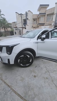 سورنتو 24 خليجي رقم بغداد محرك 2500 4سلندر 7راكب بصمة  مري شفط  صندوق ...