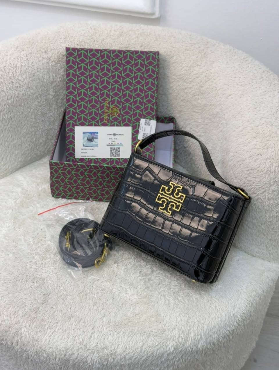 السلام عليكم عدنا حقائب ماستر كوالتي مع العلب
نبيعهم جوة سعر السوق لان تصفية بيج
بشرط الكمية تؤخذ كاملة
تفاصيل الالوان والعدد
وردي عدد القطع ٢
ابيض عدد القطع ٢
اسود جلد روغان عدد القطع ٣
بيجي عدد القطع ٢
اسود جلد سادة عدد القطع ١
الحقيبة بني لويس فيتون عدد القطع ٢
اسود لويس فيتون عدد القطع ٢
حقيبة لويس فيتون الحجم الكبير عدد القطع ٤

مجموع القطع ١٨ قطعة السعر ١٨٠ الف


**إذا كنت صاحب هذا الإعلان وتريد حذفه لأي سبب، رجاءا أرسل رسالة إلى الدعم الفني**