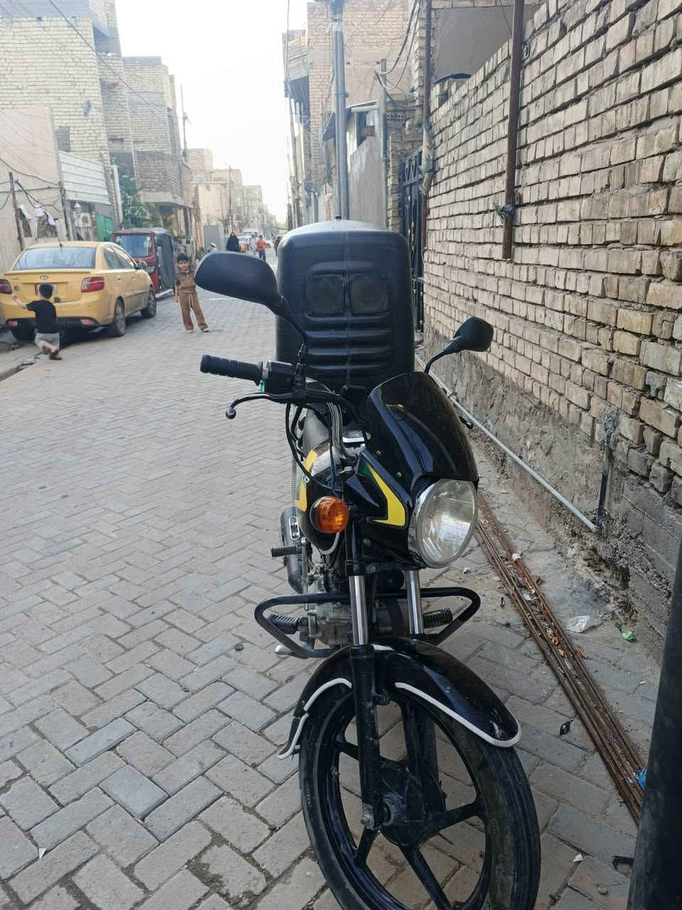 بوكسر كلاسك موديل ٢٣ اوراق نضيفه تجي تشوفها كدام العين يلا تاخذها السعر ١٢٥٠ وبيها مجال العنوان مدينه الصدر ***********
