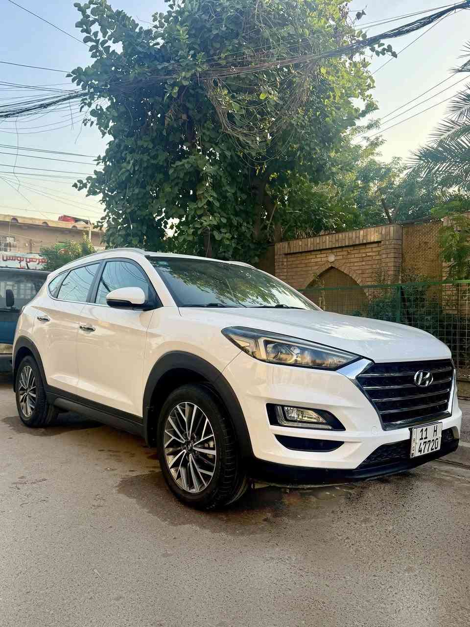 السلام عليكم للبيع
هونداي توسان 2019 خليجي الكاصد كوري فول مواصفات عدا البانوراما
رقم بغداد الجديد باسمي هزة وسنوية ورقم جديد
ماشيه 90 الف حقيقي
سيارة مكفولة كفالة عامة من الصبغ والتبديل والفتح والبارد * بيها 4 اصابع PDR فقط بلباب مال الراكب من جوة بدون فتح ذكرتها للمصداقية *
سايد بريك بلرجل
محرك 2000 دوش
كير 6 نمر AT
مواصفاتها :-
بصمة 
كشن كهرباء
شاحن لاسلكي
حساس امامي خلفي
ترحيب
تحكمات
شاشة ابل كار بلي اصلية
اريل نفكيشن
كامرا اصلية
ثلاجة جكمجة
قطعتين تبريد
مري شفط واشاير مري
لد نهاري وبلوجكترات لد
سبيرها بعده جديد 
شادلها منظومة زنون LED الضوه نهار عالي وناصي
السيارة جاهزة من كلشي وبوضع الشركة وشرط الفحص
السعر 202 وبيها مجال للشراي بعد المعاينة 
للتواصل *********** وبي واتساب
مكاني بغداد / بسماية
