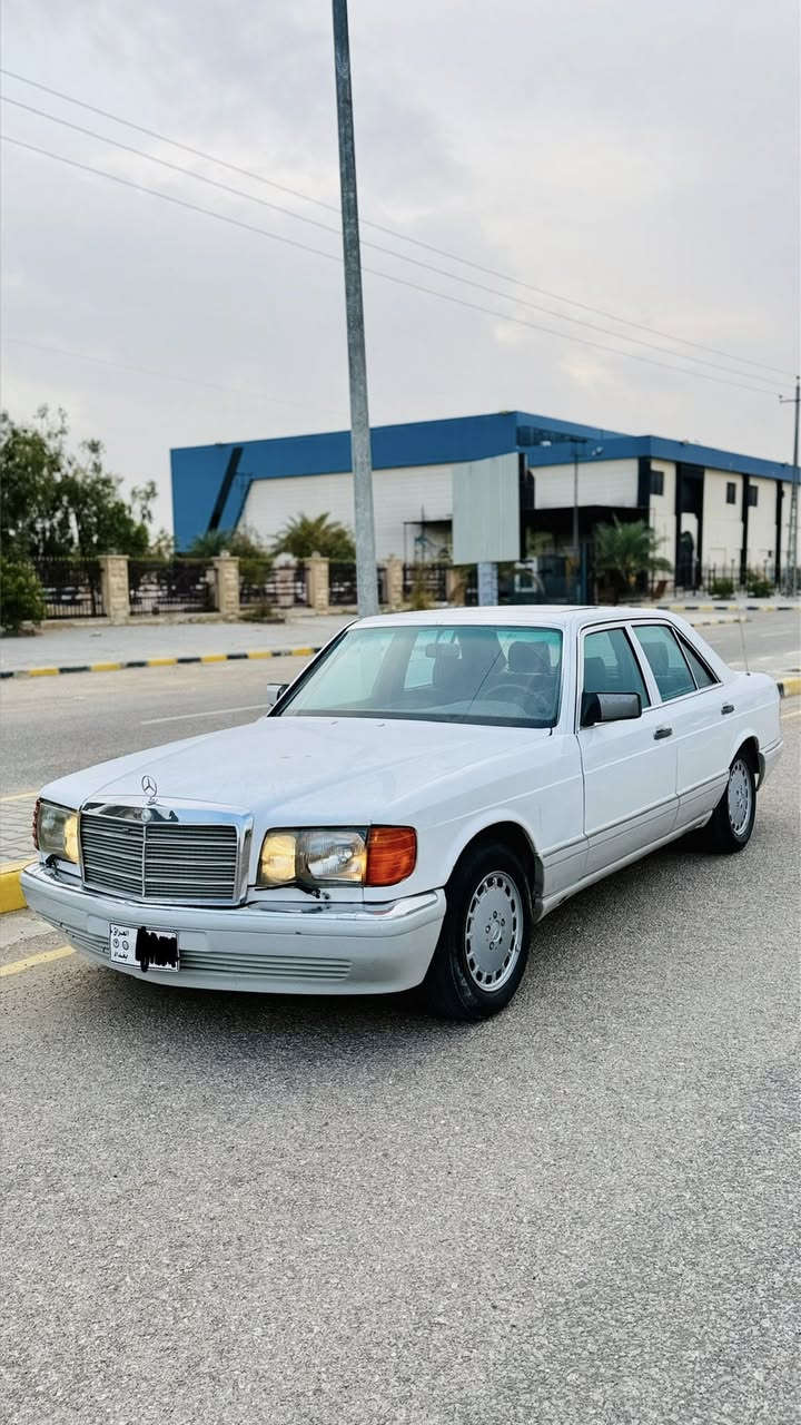 السعر 55قفل قفل  موديل 1990 اصل مرسيدس. رئاسي فول مواصفات كير ومكينه جدد شادله سحبه جديده عنكبوت ونوزلات ودكشن كامل مال حاويه غرفه جديده زركه مخمل بلاديه كهربائيه وكشنات كلهن شغالات اريل كهرباء دبل هورن سلايد شغال بس وحده من السكك مكسوره رقم بغداد هزه جديده ستوني مسويه راعيه بغداد بس ما اندله اكفله سرقه وعشاير صارله هواي عدنه السياره عليه غرامه 400 ألف تنخصم من السعر مكاني نجف *********** أو *********** اتصل وبيك خير وتدلل مكلف بنشر
