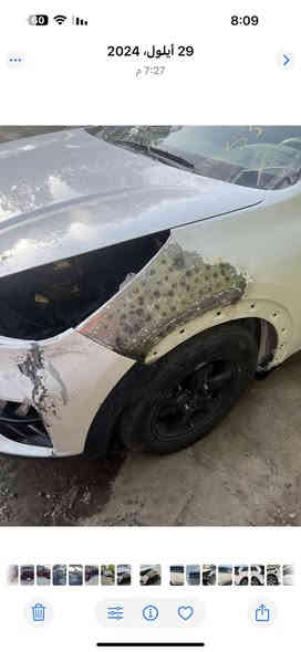 سلام عليكم  كيا نيرو هايبرد  موديل 22 حادث فقط ربع الجاملغ بدون يرباك وبيه قطعتين كلير من امريكه فقط كلير  

سياره جديده وكلش حلوه ماشيه 90. 

مكان سياره البلديات الصحفين السعر 138 وبيه حك الجيه    ***********
