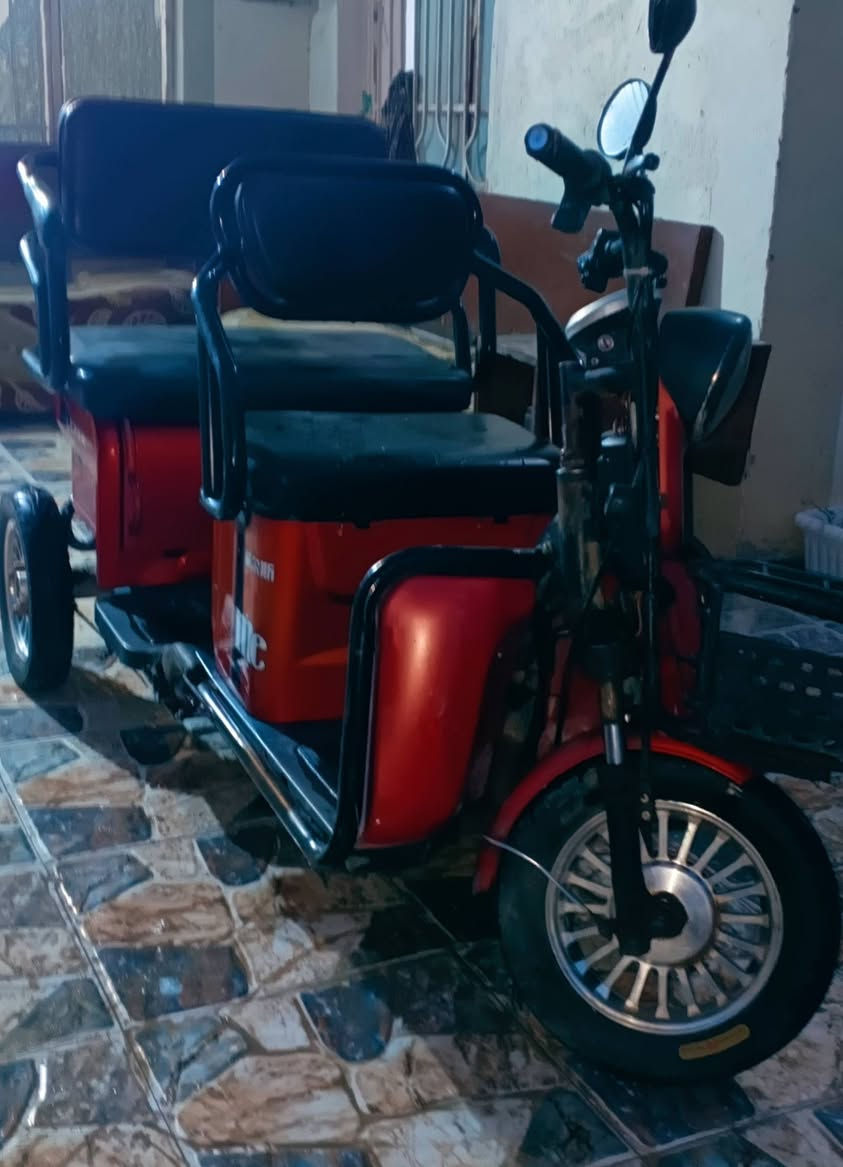 دراجة شحن نضيفه بطاريات جدد السعر 650 وبيها مجال ‏‪***********‬‏ واتساب
