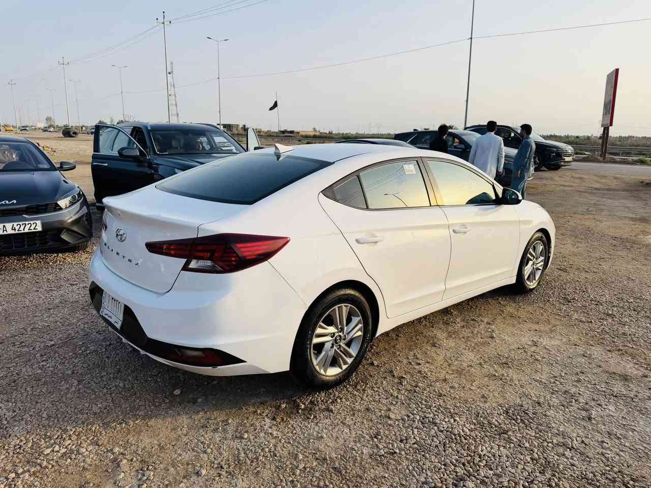 #يالله هونداي النترا موديل 2019 أمريكي 
مرقم مثنى حره بسمي تحويل مباشر 
الضرر مكفوله من التبديل والفتح والضرر 
بيه قطعه جاملغ صبغ فقط مواصفات واضحه
مكينه 2000 دوش كير 6 نمر ماشيه 80 ميل 
السعر 130$(بيع نقدا فقط) تفاصيل 
واتساب *********** 
العنوان الرميثه (معرض الخليج العربي)
