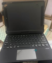 حافظة كيبورد • ماوس • آيباد 9.7