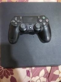 بلايستيشن 4 • 1 تيرا • نظيف 100%