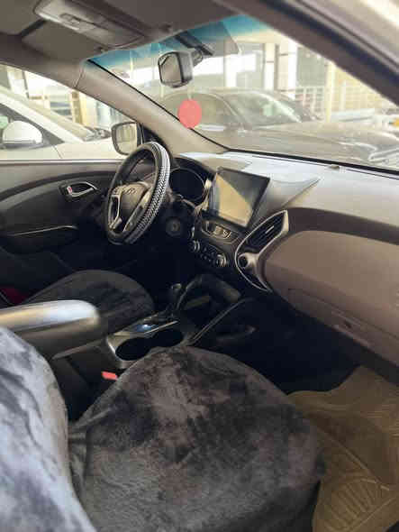 تكسون 2012 بدون صبغ بدون بارد محرك مامفتوح شرط السيارة حيل نضيفه سعر 145 مجال بصيط لطيبين عنوان قضاء بردرش اي استفسار اتصل /***********
