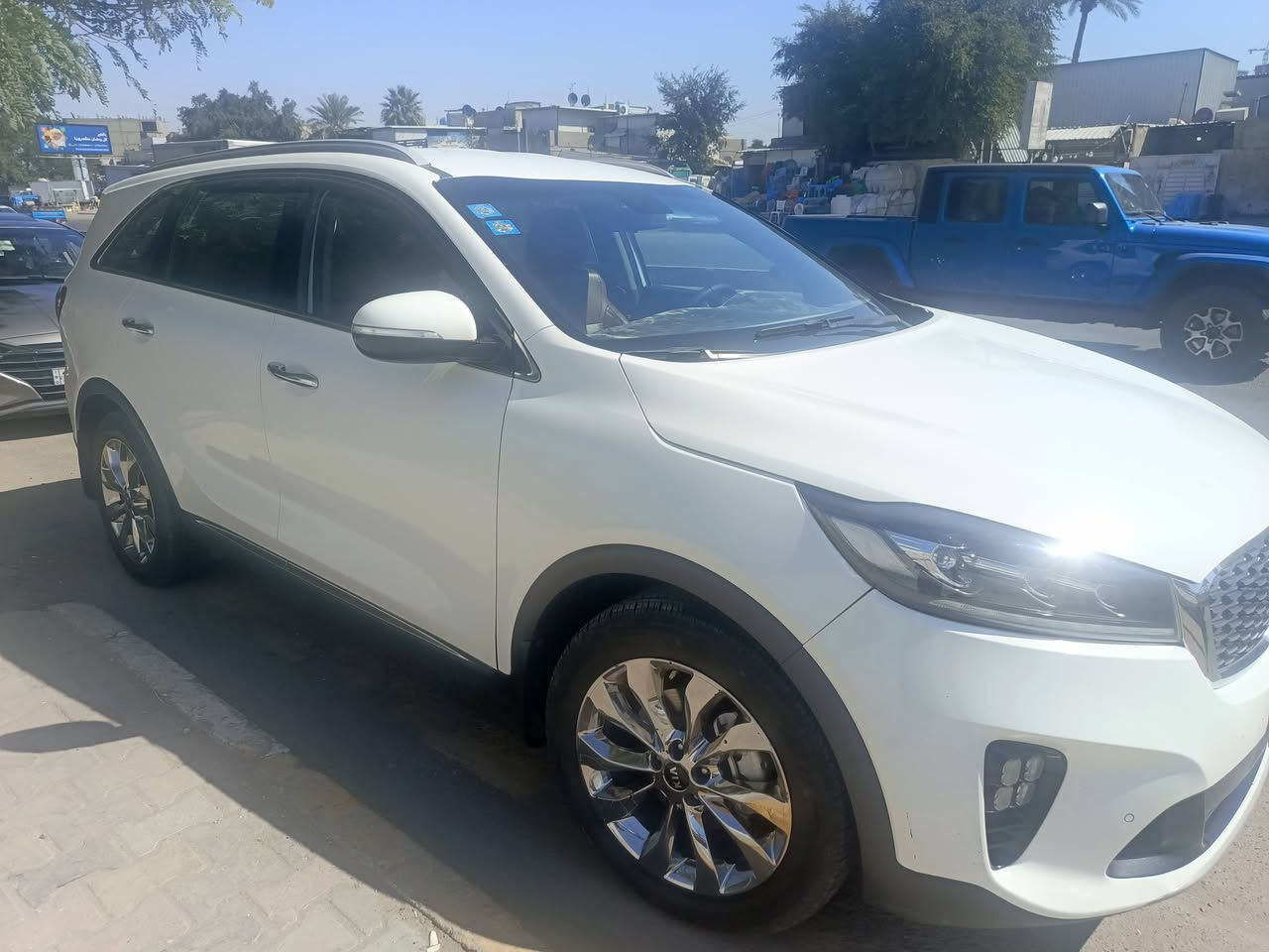 للبيع كيا سورنتو موديل 2019 خليجي
رقم بغداد دولي فول مواصفات عدا البانوراما 
مكفولة من الصبغ والتبديل السونار مرفق بالمنشور 
گير محرك كفاله ماشيه 95 ألف محرك 6 سلندر 
مكان السيارة بغداد الكرخ 
***********
