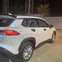 للبيع كورلا كروس موديل 2025  السيارة بوضع الزيرو   ماشية 7الف و 500  ق...