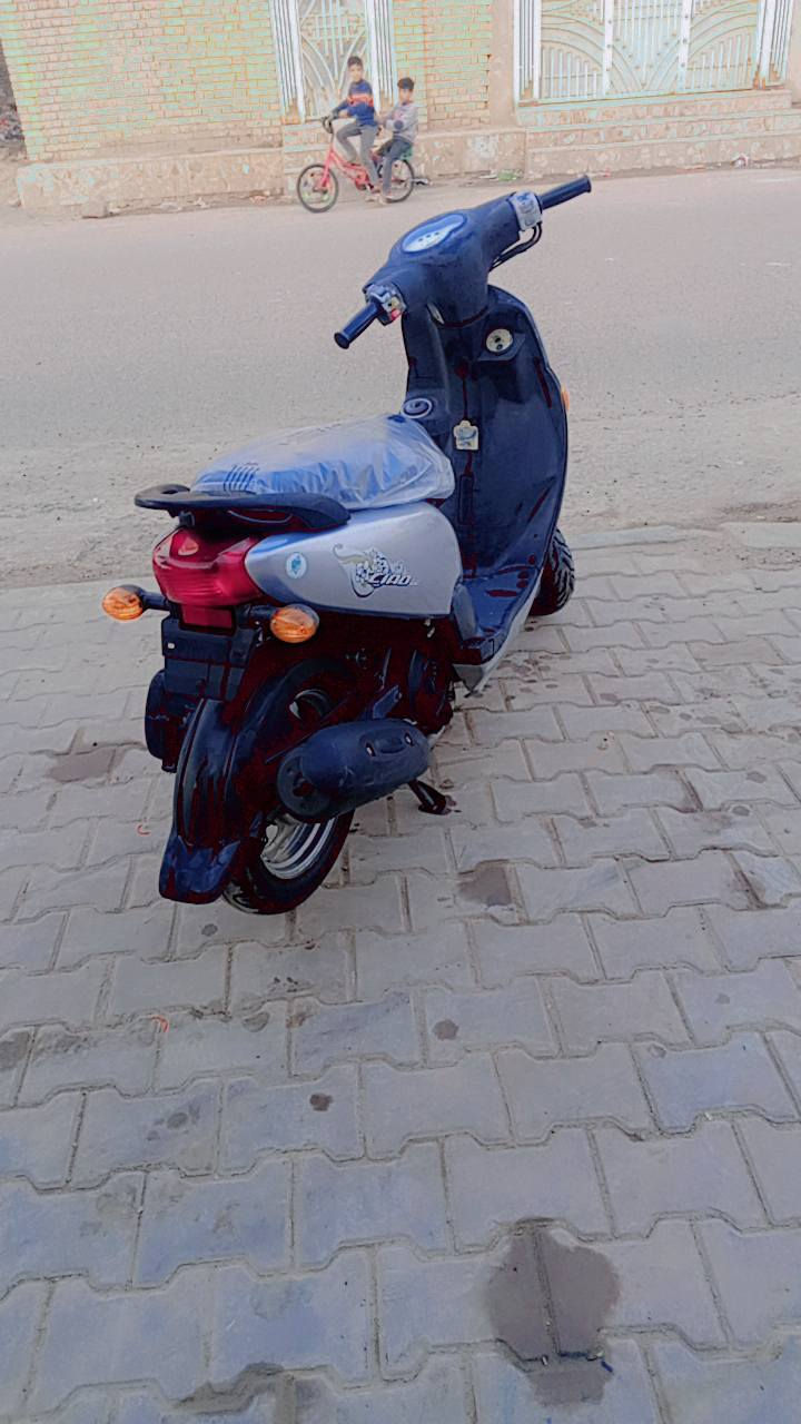 سلام عليكم دراجه فله للبيع دراجه مكينه ناعمه خير من الله دراجه مكفوله من كلشي ختم واحد ويه المكينه موديل 2012مكاني عماره خاص ما موجود رقم:***********
