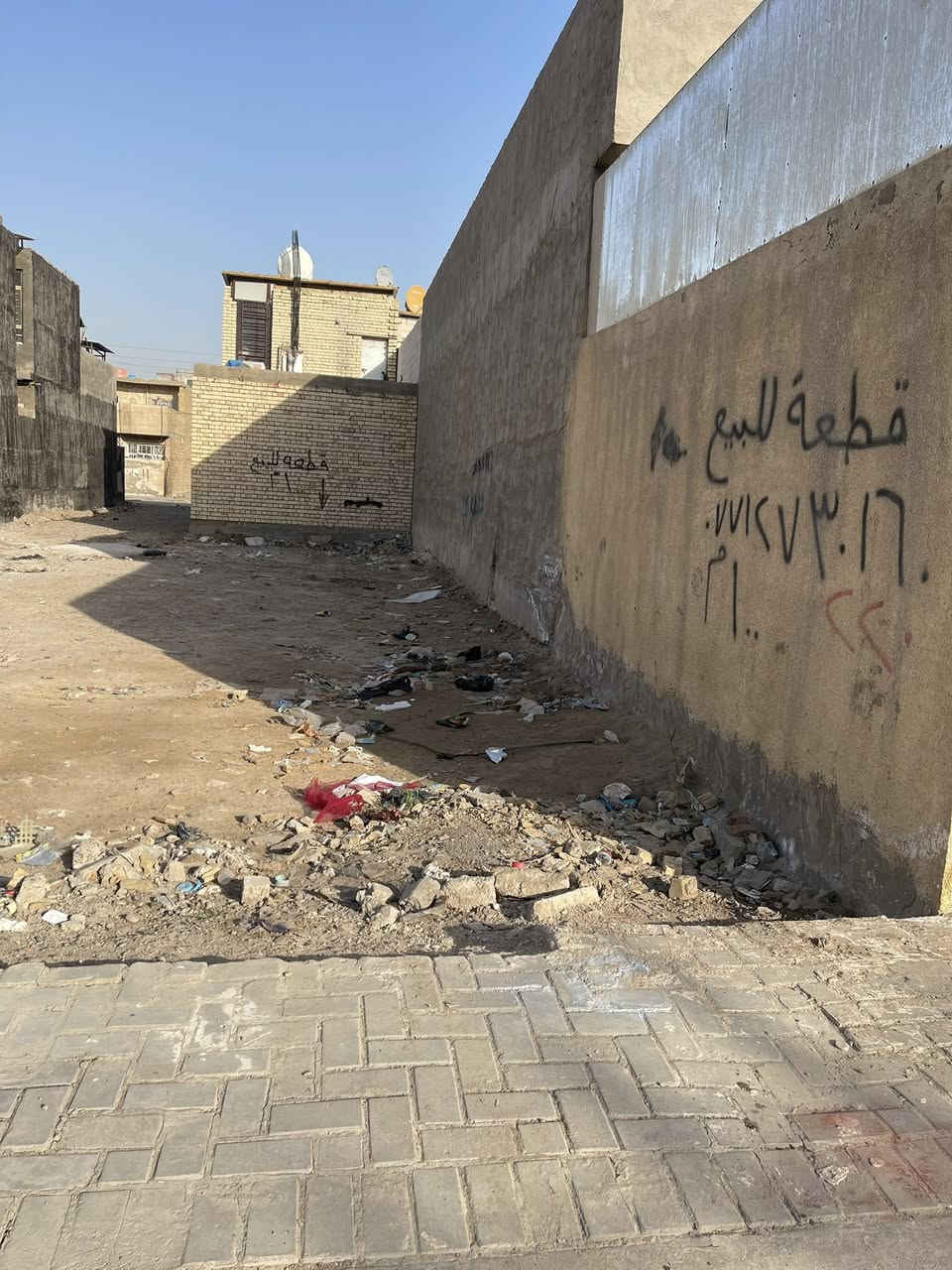 سلام عليكم  قطعه للبيع مساحه 100 م (٥في٢٠) الشعب حي المصطفئ سعر 50 وبيه مجال خدمات كامله (مي كهرباء مجاري تبليط ) للسفسار ***********
