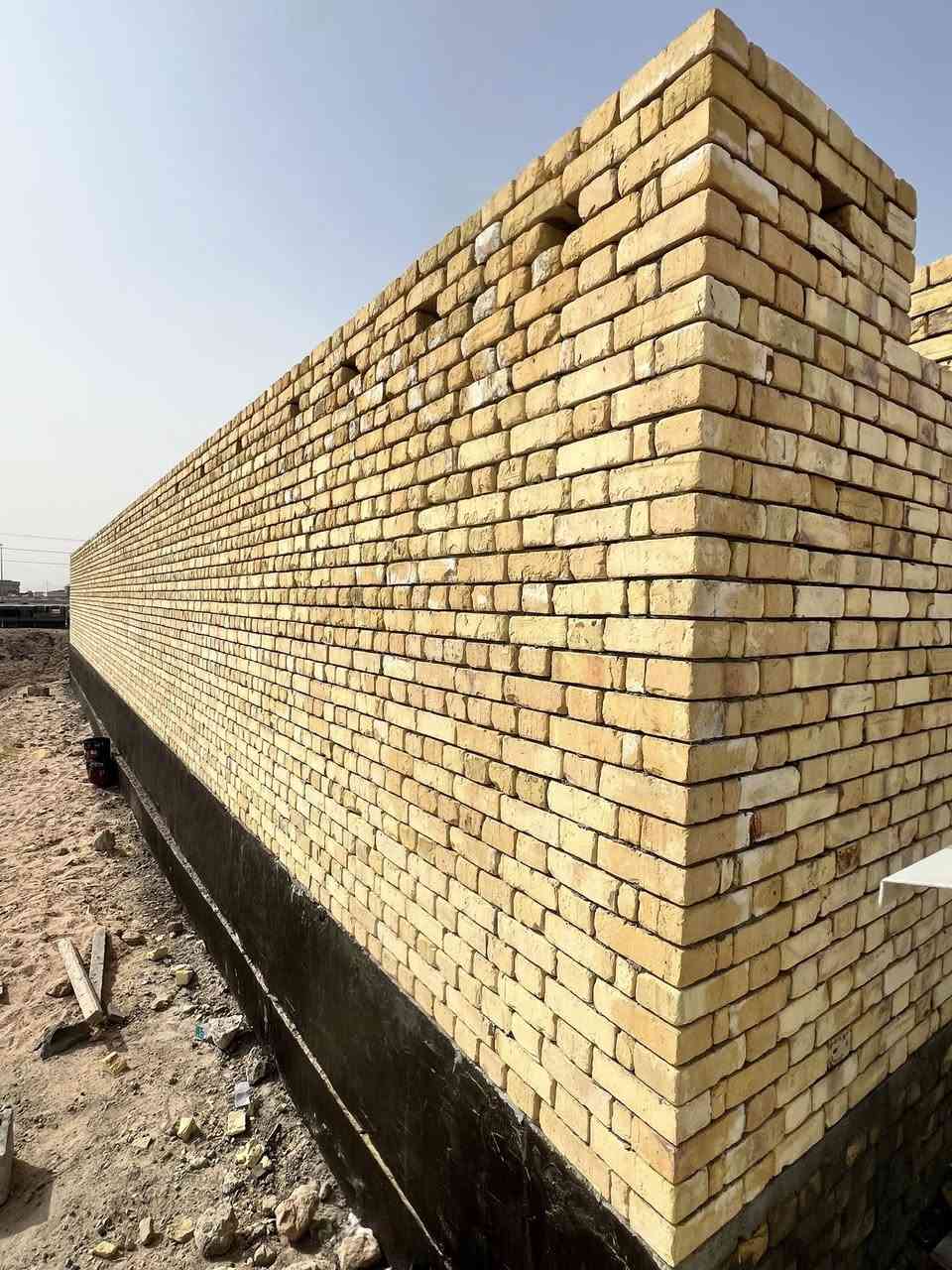 #الحمدلله 
تم اكمال بناء مرحلة الى الرباط فوق الشبابيك مساحة150mمنطقة /الطوبة والنخيلة/ طابوگة انچكتر عمارة الخلفةسلام البصراوي
للاستفسار***********
