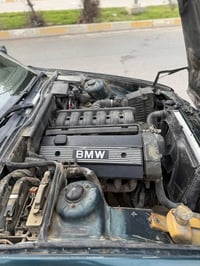 مرخصة الادم BMW/525i/1993 فوك المديل سته سلندر مسكر فانوس السياره بجم ...