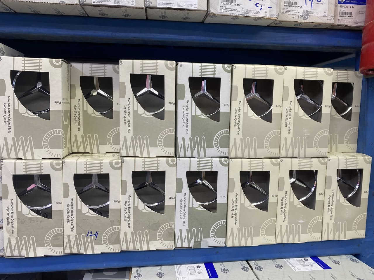 السلام عليكم 
يتوفر لايت مارسيدس دب. جامبو  190. شبح ام عيون    مرور ابو جحيل   تجاري واصلي 
العنوان شيخ عمر شارع الثالث
محل صلاح فوزي
الاستفسارات التصال على الرقم ***********
ملاحظة توصيل مجاناً
