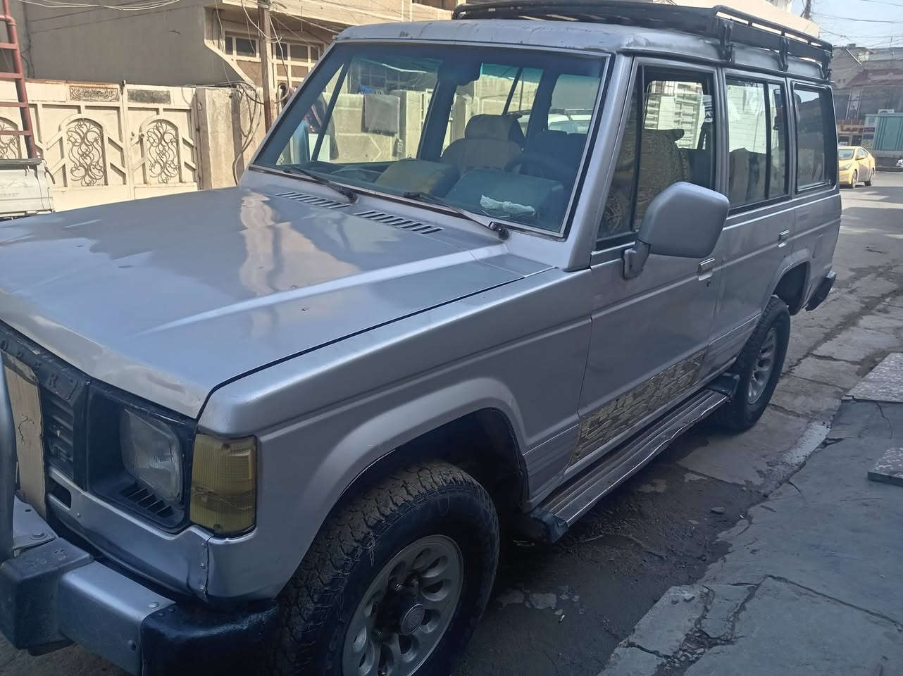 سلام عليكم كالوبر موديل ٩٦
رقم بغداد ألماني مكينه ففتي ثنين ونص
صدرها نص ونص سياره مصبوغه حزام الجماليه
العنوان بغداد مدينة الصدر الاورفلي
السعر ٣٩ وبيها مجال رقم
الهاتف ***********
