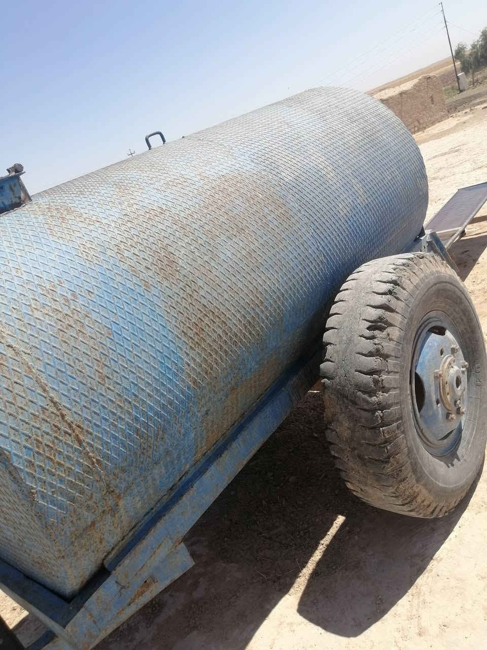 مقطوره لبيع السعر مليون بيه مجال لعنوان لحويجه ***********
