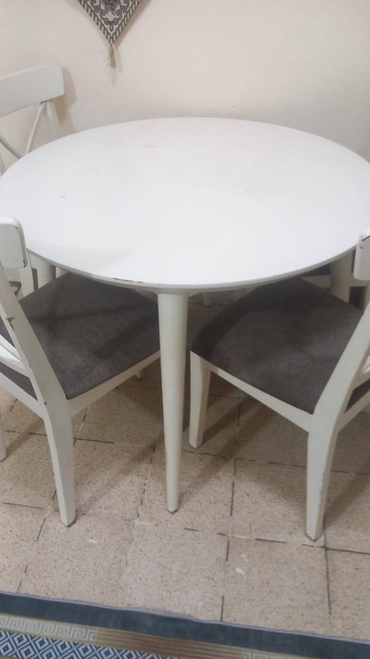 السلام عليكم للبيع ميز طعام خشب زان مع 4 كراسي بحاله ممتازه السعر 125 عنوان الزعفرانيه


**إذا كنت صاحب هذا الإعلان وتريد حذفه لأي سبب، رجاءا أرسل رسالة إلى الدعم الفني**