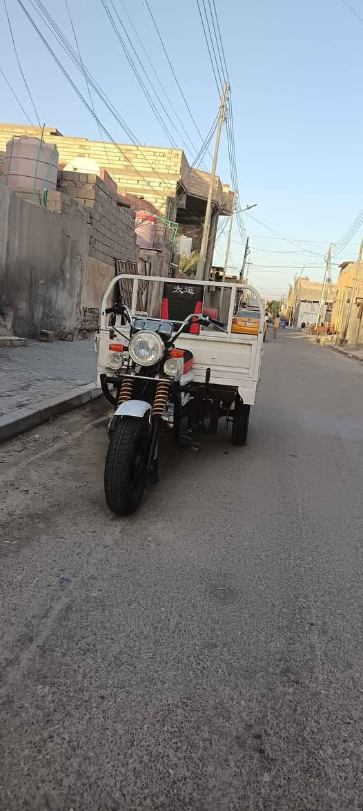 ستوته دايون اوراق موديل 13 اصولي اكسن لطش قطعه وحده محرك جديد تواير جدد كهربائيات جدد ستوته انضف من صوره سعرها مليون واربع ميه 1400 وبيه مجال حك الجيه عنوان بصره حيانيه رقم الهاتف *********** البصرة, العراق
