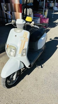 ماكس بوليس للبيع دراجه اكفل الك مكينه برغي مامفتوح بيه دراجه نكره وحده...