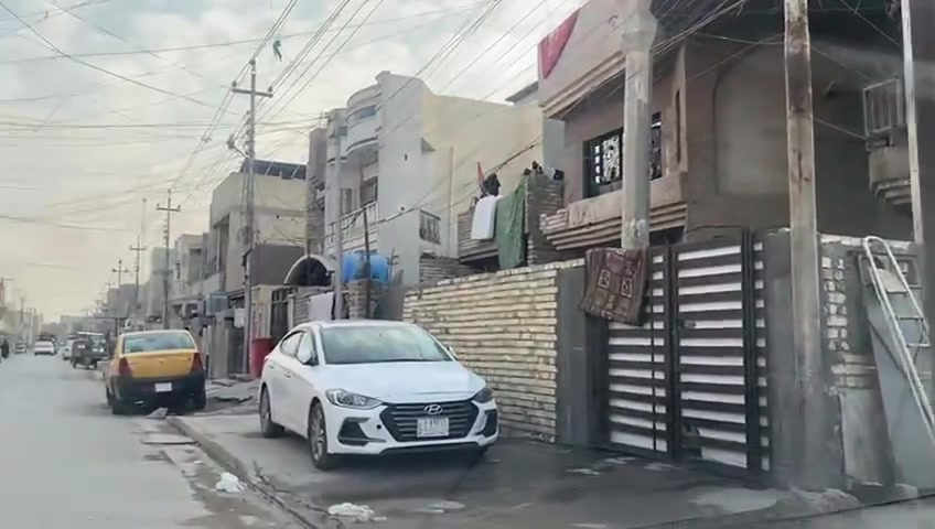 🏡 عروض مميزة في الدورة – منطقة المخابرات والزيتون
🔹 مشتمل 50 متر طابق ونص
📍 الدورة – منطقة المخابرات
💰 السعر: 70 مليون دينار
💵 مؤجر حالياً بـ 400 ألف دينار شهرياً
✅ فرصة ممتازة للسكن أو الاستثمار
ــــــــــــــــــــــــــــــــــ
🔹 بيت 80 متر طابق واحد
💰 السعر: 75 مليون دينار
💵 مؤجر حالياً بـ 400 ألف دينار شهرياً
✅ سعر مناسب ودخل استثماري ممتاز
ــــــــــــــــــــــــــــــــــ
🔹 بيت 100 متر طابق واحد
💰 السعر: 80 مليون دينار
💵 مؤجر حالياً بـ 400 ألف دينار شهرياً
✅ سعر مناسب وموقع جيد
ــــــــــــــــــــــــــــــــــ
🔹 دار 100 متر طابقين
💰 السعر: 125 مليون دينار
💵 بالإمكان استثماره بـ 500 ألف دينار شهرياً
✅ تصميم حديث ومناسب للعوائل
ــــــــــــــــــــــــــــــــــ
🔹 دار 100 متر طابق ونص
💰 السعر: 115 مليون دينار
✅ بناء حديث وتشطيب مرتب
✅ يصلح للسكن والاستثمار
ــــــــــــــــــــــــــــــــــ
📍 منطقة الزيتون – مقابل منطقة الصحة
✅ كاملة الخدمات
💧 ماء
⚡ كهرباء
🛣️ تبليط
🚰 مجاري
✅ مجاورة للطابو السكني
✅ شوارع نظامية وهادئة
✅ منطقة مناسبة للسكن والاستثمار
📞 للاستفسار والتواصل:
فرع الدورة: ***********
