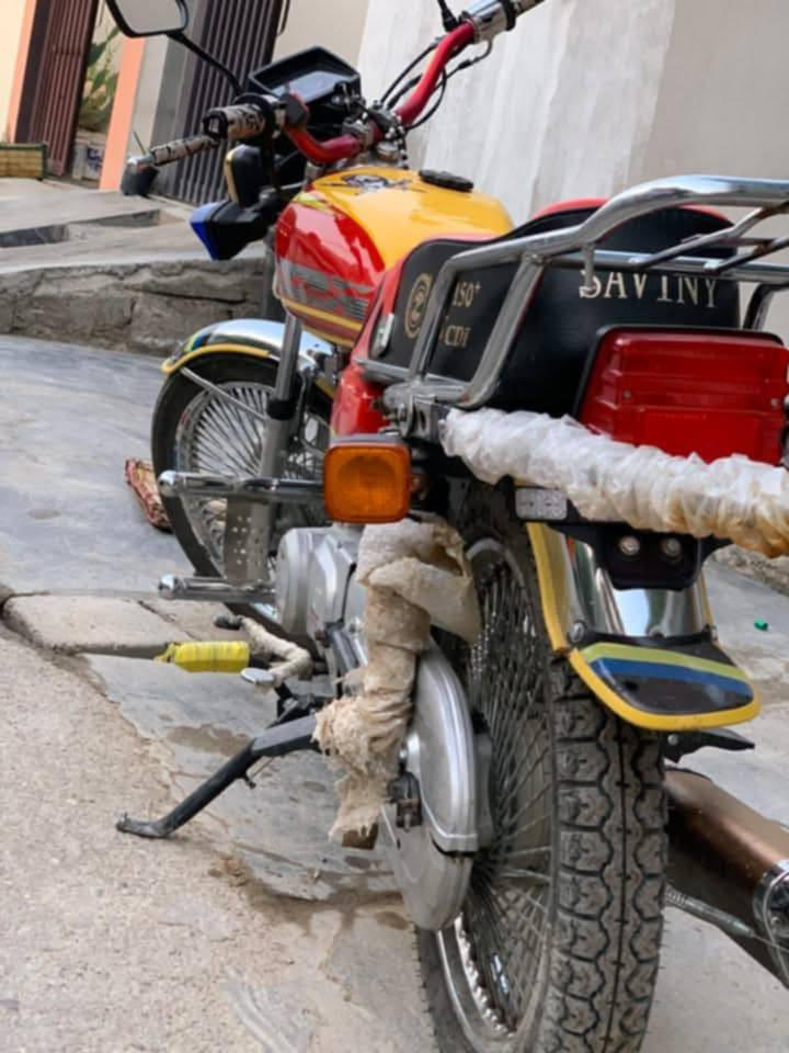 السلام عليكم دراجه تايكر موديل 20 محدثه 23 دراجه كامله مكمله كهربائيات كلها شغاله مكاني بعقوبه ‏رقمي ‪***********‬‏
