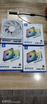 غراض للبيع ▫️فانات 3 إدخال وحده إخراج سعر الوحده 6 الف ▫️كيبل RGB للكا...