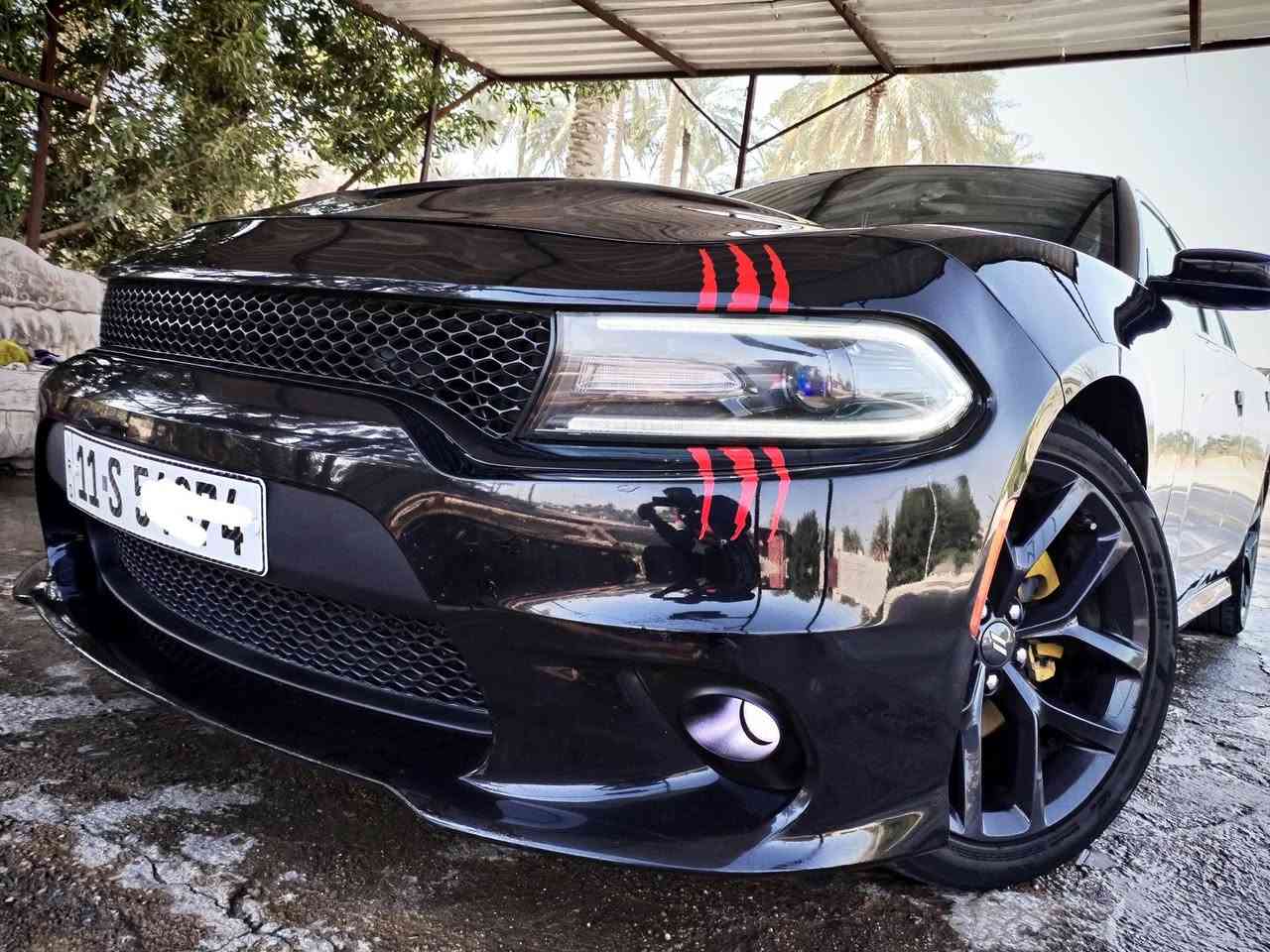 السلام عليكم اخوان للبيع فقط جارجر موديل 20اصل جيتي ماشيه ٧٢ الف جاهزه من كلشي قبل اسبوع مبدل مشط ستيرن 5اوراق حادث جاملغ وبنيد تبديل ومقدمه الجاملغ الثاني رش بدون فتح رقم بغداد الجديد بسمي *********** مكاني بابل
