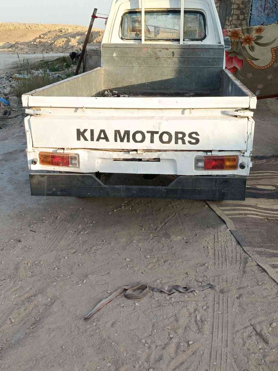 سلام عليكم عموشه للبيع 2007 محرك بل صندوك جديد وكير واكسل كفاله وكشر شوف العين مكان سعده *********** ادمن حبي وافق
