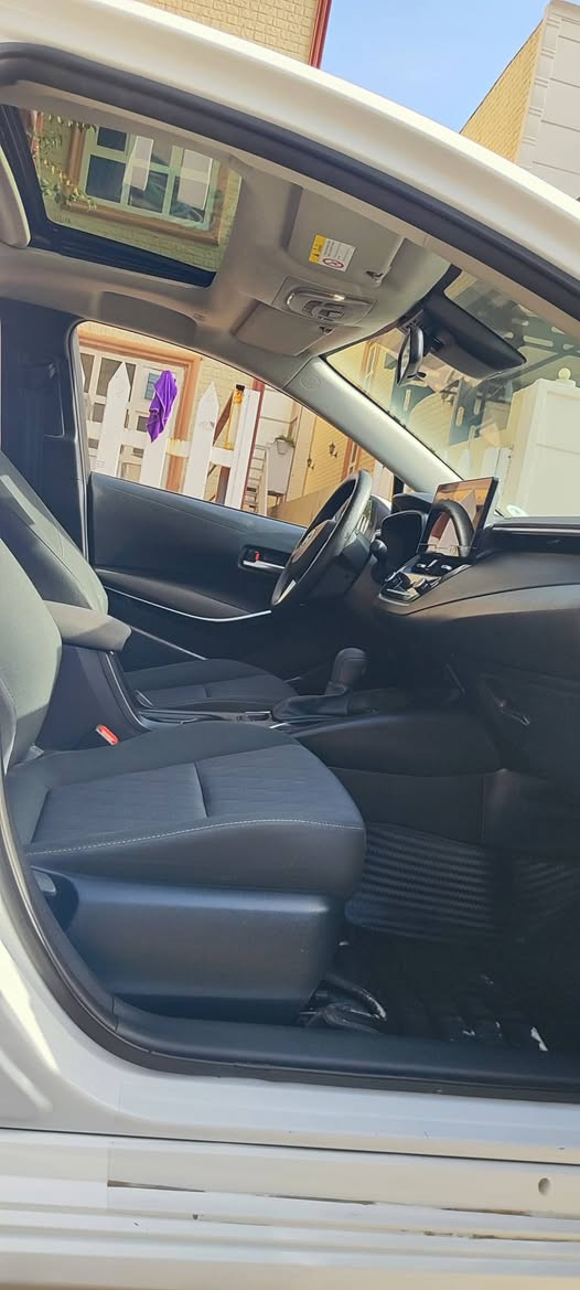 تۆیۆتا کرۆلای هایبرێد مۆدێل 2024تەنها 31000 کیلۆمەتر ڕۆشتوە سنوقی بۆیاغە چاملغی دوای سایەق ساردی هەیە تۆزێک ناوی گردوە بەسناوی بۆیاغی نیە تەنها ڕاکێشراوە هەمو گیانی بەشەرت سعری 137  گەڵاو مەعامەلەیەکی کەم بۆ پەیوەندی کردن.  ***********. السليمانية, العراق
