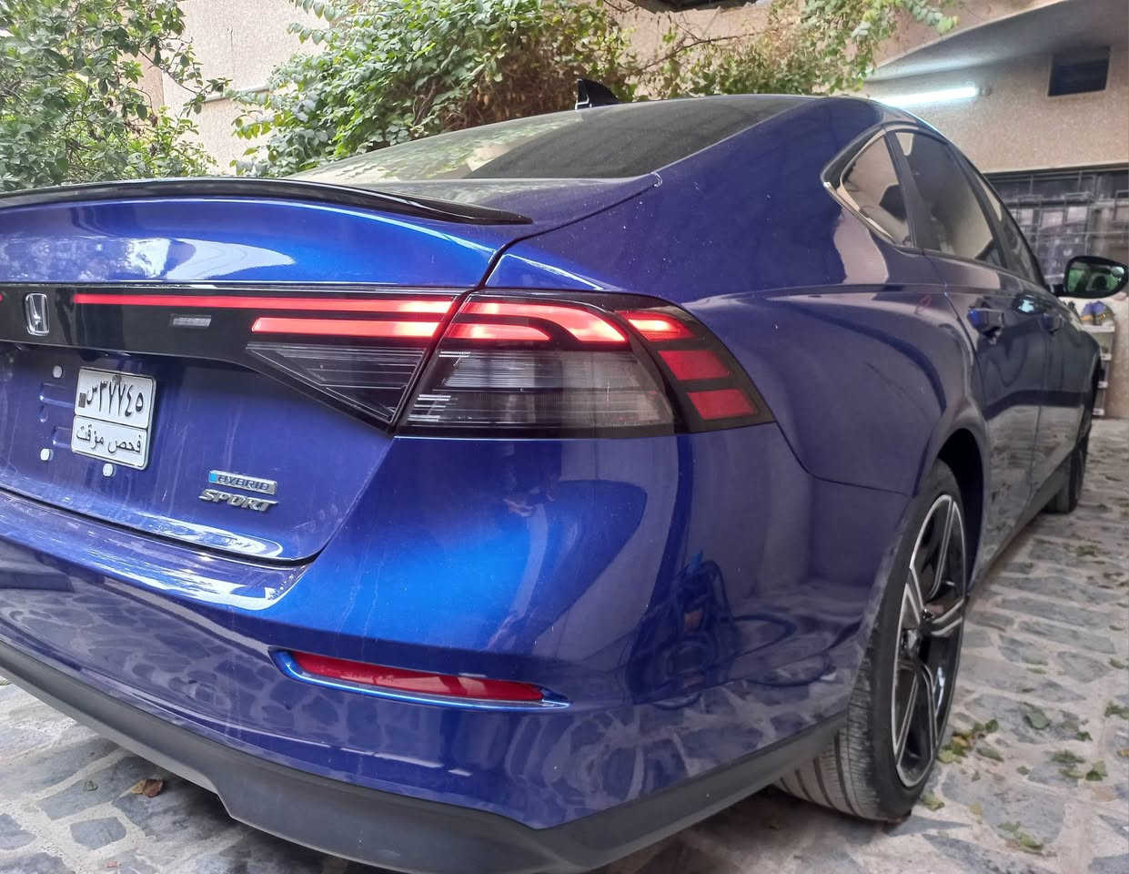 السلام عليكم
هوندا اكورد ٢٠٢٥ سبورت ماشية ٧٩٣٠ ميل فقط
ترايها شرط زيرو
المواصفات 
سلايد بصمة دخول ذكي قطعتين تبريد شاحن وايرلس مداخل تايب سي امامي وخلفي رادار وتحديد سرعة وقيادة شبه ذاتية ونقاط عمياء بالمراية كرسي السايق كهرباء وتدفئة بالكشنات محرك ٢٠٠٠ هايبرد   هاندبريك دكمة  واتوهولد ثلاث انظمة قيادة 
صور الحادث ورقم الشاصي بالصور
السيارة تصليح عالبارد وصار بيها صبغ بالدعامية الامامية فقط على كد الاجزاء المتضررة بيها والباقي تكحيل فقط
السيارة كلها بلادية وحتى الايرباكات مال الدشبول والستيرن والرجلين كلهن اني بيدي فاتح الدشبول ومرجعه بلادي حتى الكلبسات راجعات بمكانهن
الي اتبدل بيها فقط نرمايد البنيد
البنيد ابد ما بي تعديل التعديل صار بالجاملغات وشي جدا بسيط
السعر المطلوب ٢١٥ورقة وبيها مجال بسيط
مكاني بغداد الغزالية 
للتواصل ***********
اتصل او راسل واسئل وعامل وتدلل
