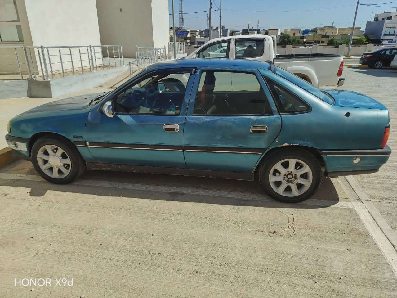 ئۆپل ڤیکترا 1992
دوو جام کارەبای
 بێ لێدران بێ سبوخ
 برانەوەو بەناو کردن بە شەرت
 340000 خرامە لەسەرە

 (مەکینە کراوەتە نیسان سەنی )سەیارەکە
 غازە غازی ئیتاڵی لۆ بەستراوە
 بەناوی خۆشمەوەییە
 تەبریدیشی لەسەرە 
نرخ
45
ژمارەی خاوەنی 
***********
