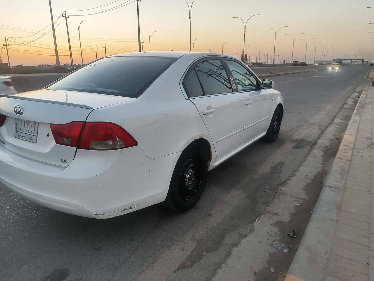 اوبتما. مديل. 2009

السياره. بيها باب السايق مبدل فقط. نفس اللون

جاهزه من كلشي. 

مكينه. شرط 

كير. حداديه. تخم تايرات. السياره بسمي  السنويه ل 28

مكان السياره    السماوه. مركز المدينة 

السعر.   110. وبيها مجال بسيط 

أستفسار اتصل على الرقم.   ***********
